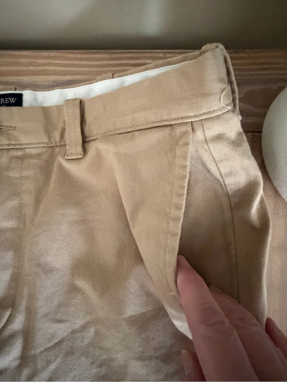 J. Crew 7” Classic Khaki Shorts 🩳 🏝️